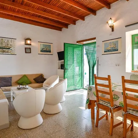 Semesterbostad Flores