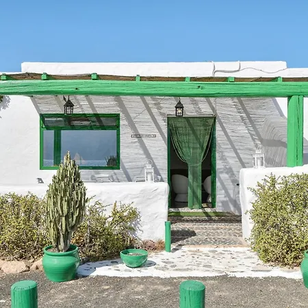 Holiday home Flores Pedro Barba